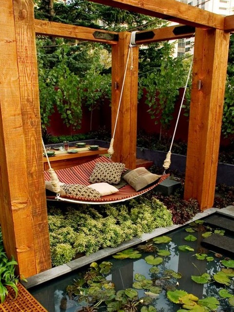 patio-with-hammock