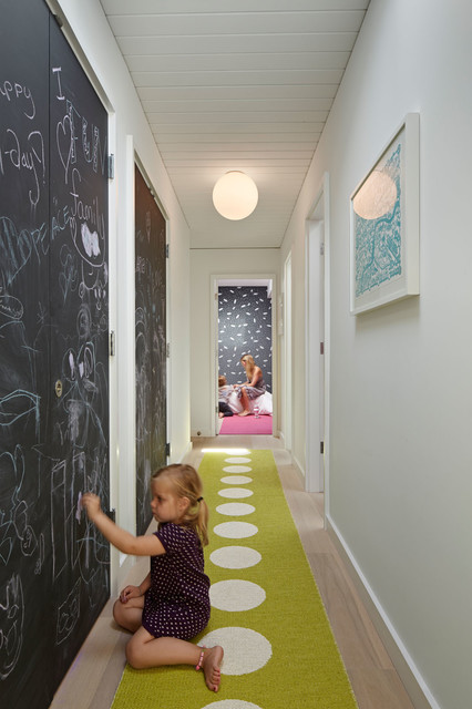DIY-chalk-board-in-your-home-hallway