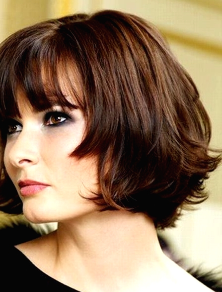 Cute Chin-Length Hairstyles for Short Hair: Bob with Blunt Bangs