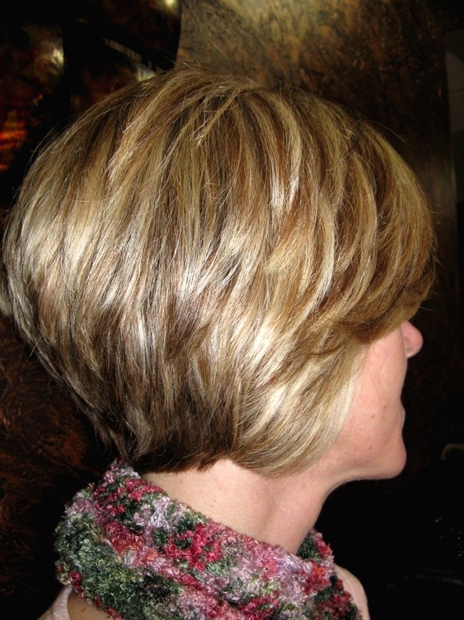 Stacked Layered Bob: Short Haricuts for Women Over 40 - 50