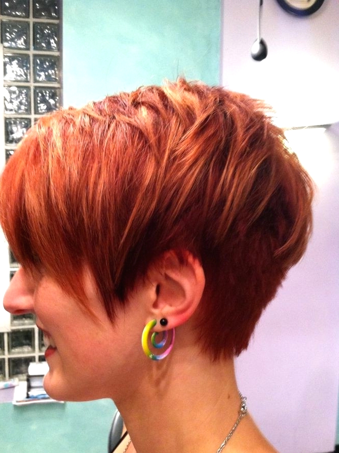 Layered Red Hair: Pretty Short Haircuts for Women 