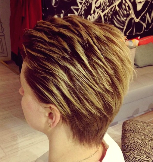 Trendy Layered Pixie Hair Cuts - Woman Short Hairstyle Ideas