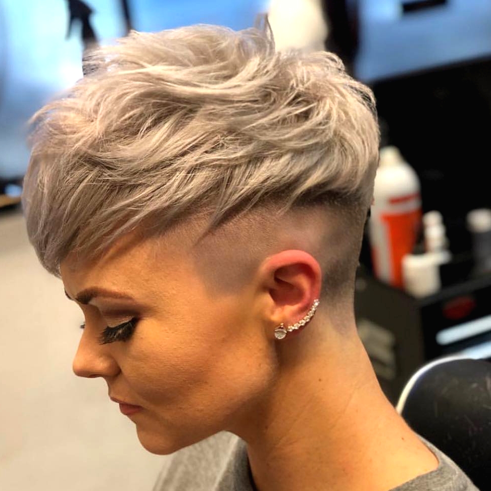 Messy Short Pixie Haircut, Very Short Hair Styles for Female