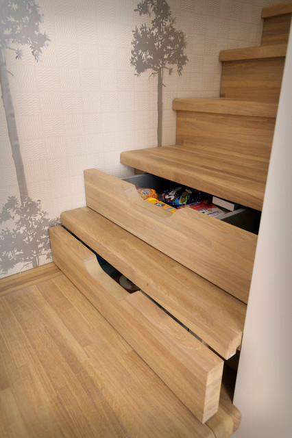 Best-storage-solutions-stair