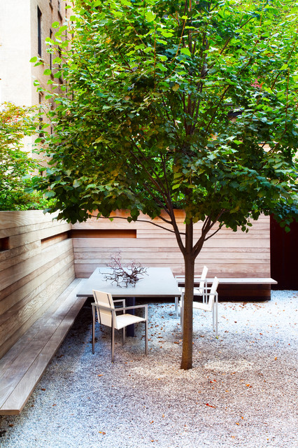 contemporary-patio-garden-cozy-yard