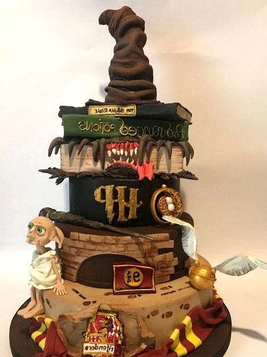 Magical harry potter themed wedding cake