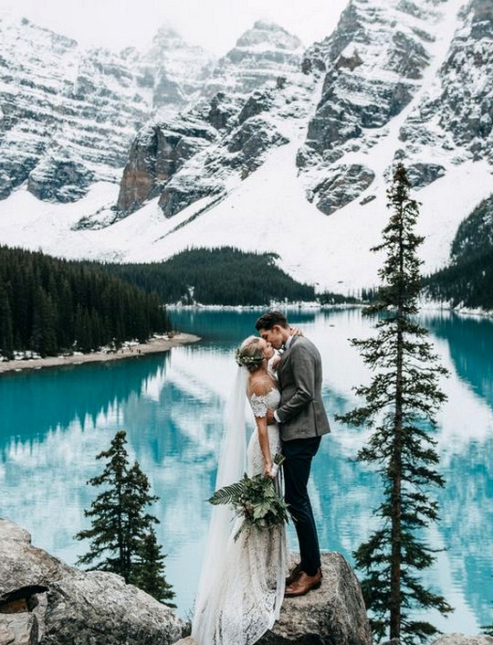Lake Louise elopement wedding ideas