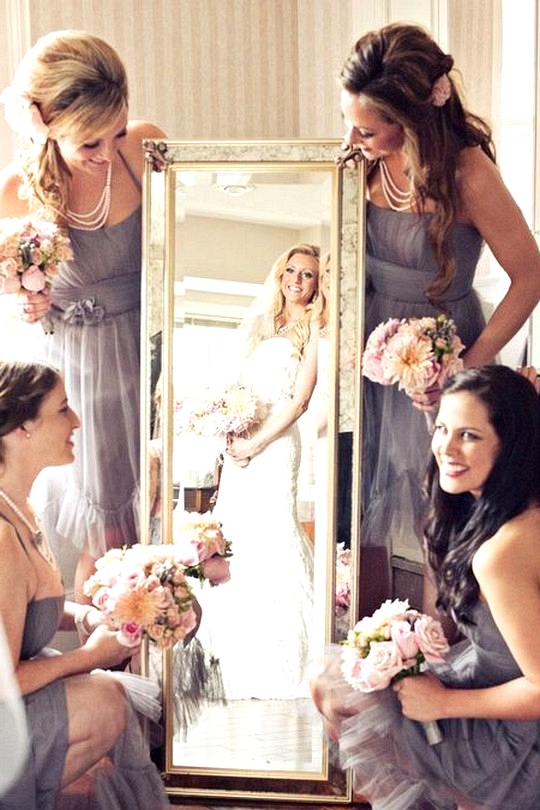 Wonderful Wedding Photo Ideas with Your Bridesmaids