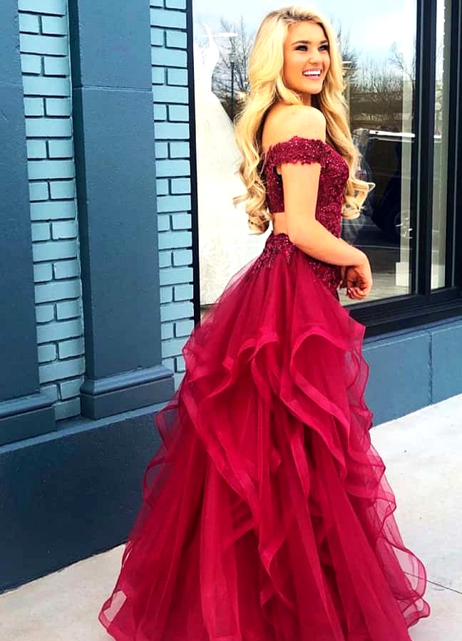 63 Fashionable Prom Dresses That Make You The Queen Of Prom Night