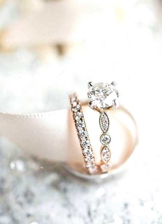romantic vintage rose gold wedding engagement ring set