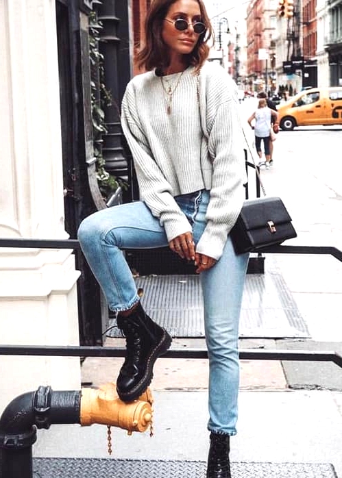 combat-boots-boyfriend-jean-outfit-min