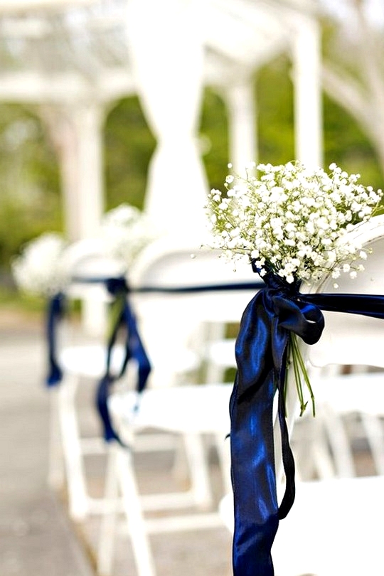 rustic wedding ceremony aisle decoration ideas with baby's breath and navy blue ribbon