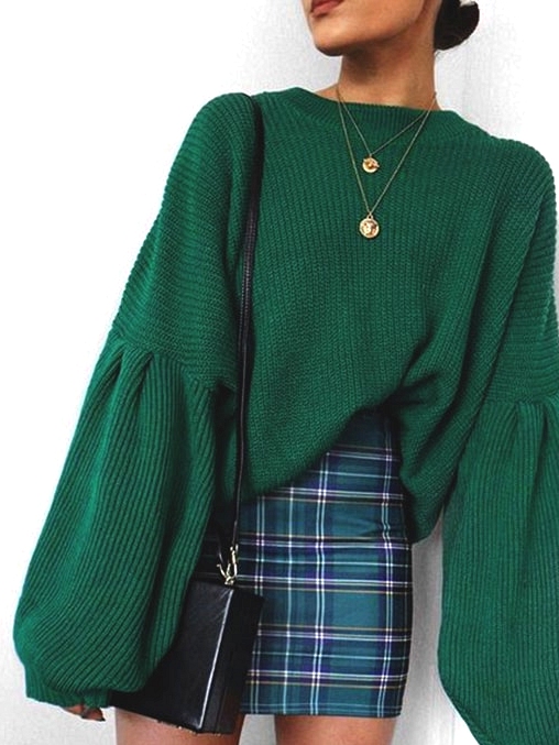 green-over-sized-sweater-green-plaid-skirt-outfit-idea-for-fall-semester