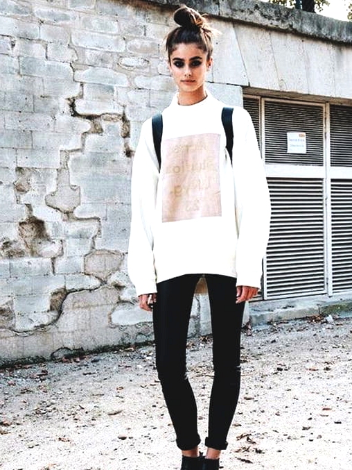 turtleneck-white-sweater-black-pant-fall-look-2018