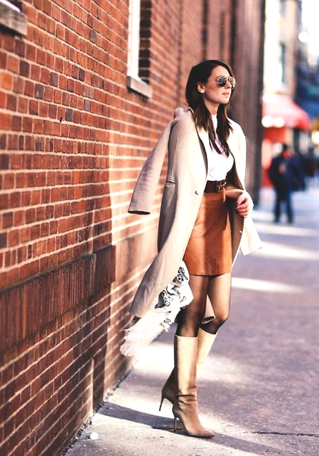 brown-suede-skirt-beige-coat-fall-fashion-trend-min