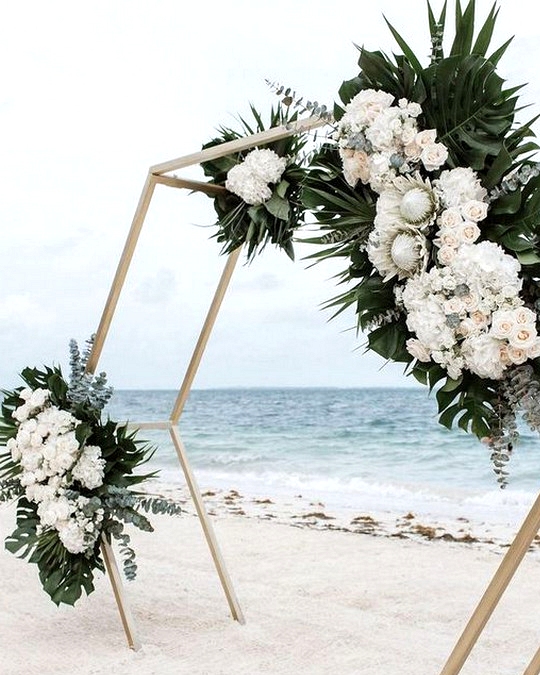 geometric tropical beach wedding backdrop ideas