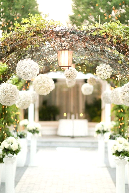 secret garden themed wedding ceremony decoration ideas