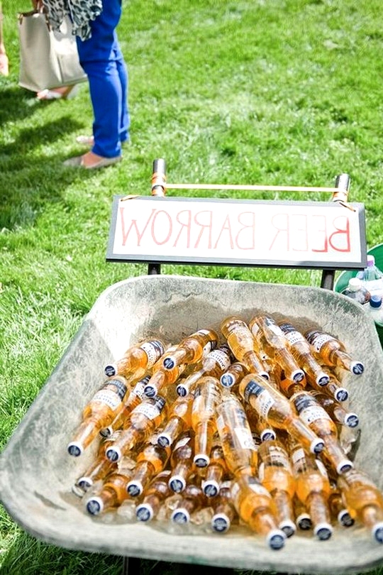 outdoor wedding drink station