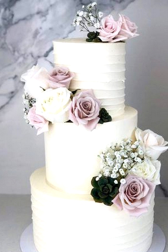 light mauve garden wedding cake