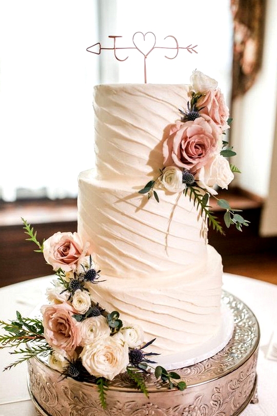 dusty rose floral wedding cake