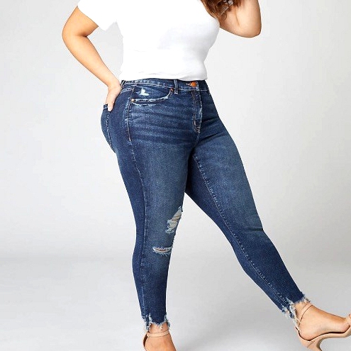 7 Pairs Of Jeans That Will Make Your Curves Look Amazing