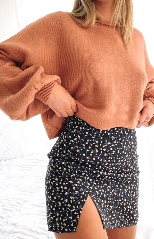 23 Skirt Fall Outfits That Are Sexy AF