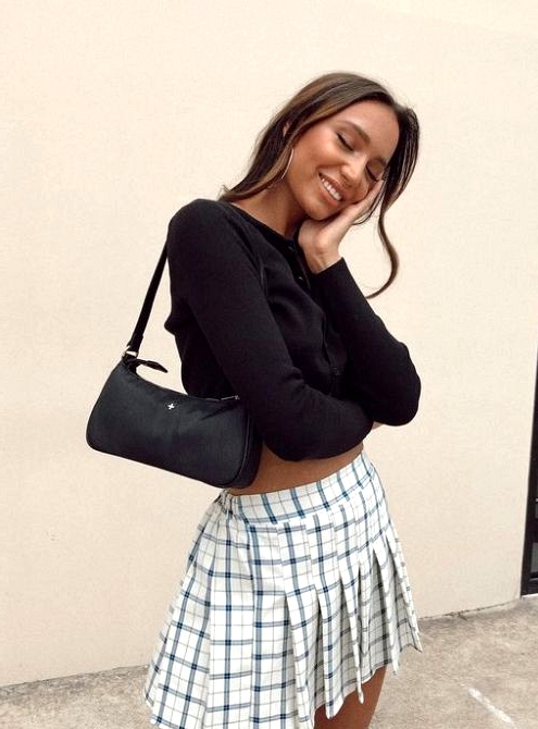 23 Skirt Fall Outfits That Are Sexy AF