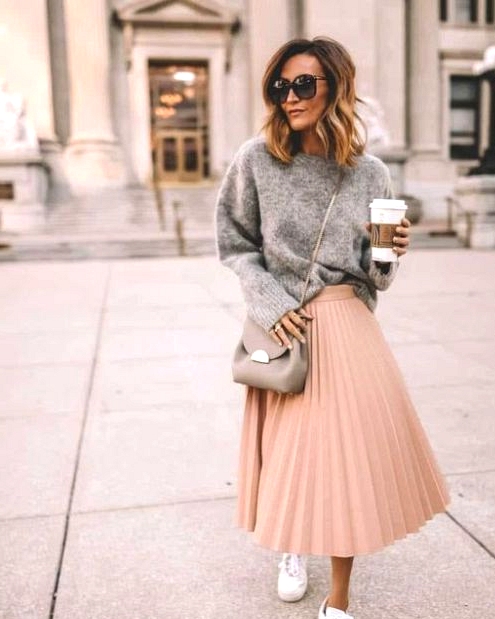 23 Skirt Fall Outfits That Are Sexy AF