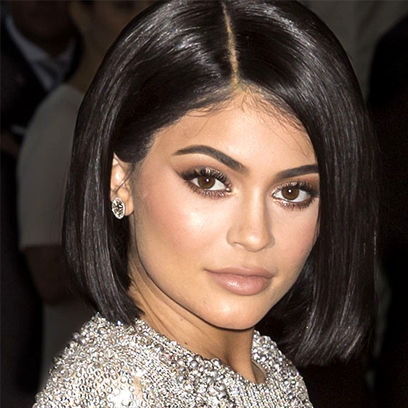 You Call This An Outfit?! Kylie Jenner’s Boobs Are Spilling Out Of This Tiny Bra Top