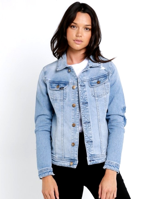 18 of the Best Jean Jackets for Women Who L-O-V-E Denim