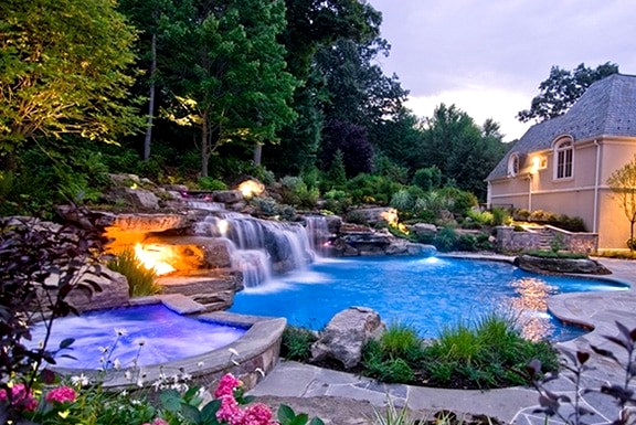 10 Backyard Pool Ideas to Really Enjoy Your Outdoor Space