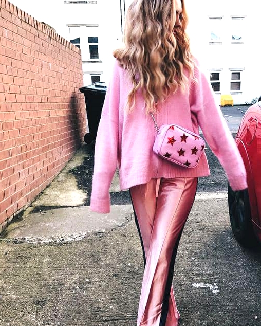 pink-trouser-pink-sweater-outfit-for-valentines-day