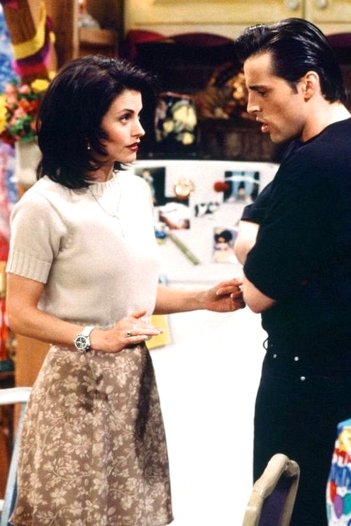 *15 Monica Geller Outfits To Copy RN