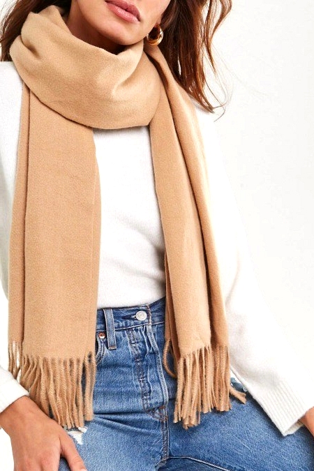 *Super Cute Scarves That Every Woman Must Have