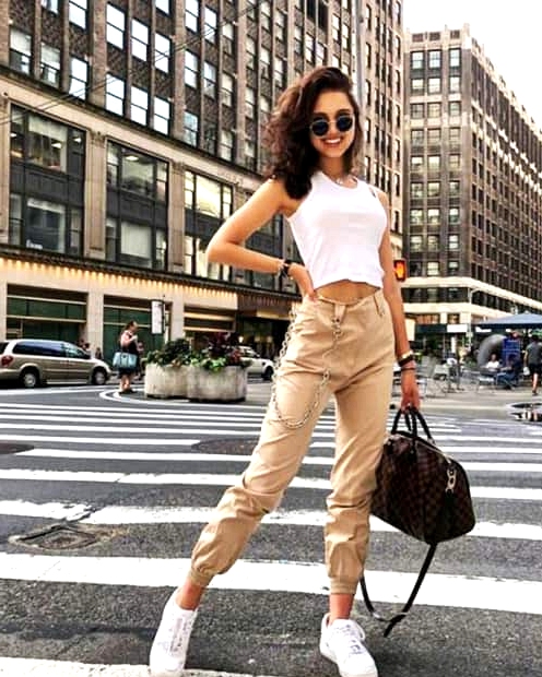 10 Extra Cool Spring Outfit Ideas To Copy ASAP