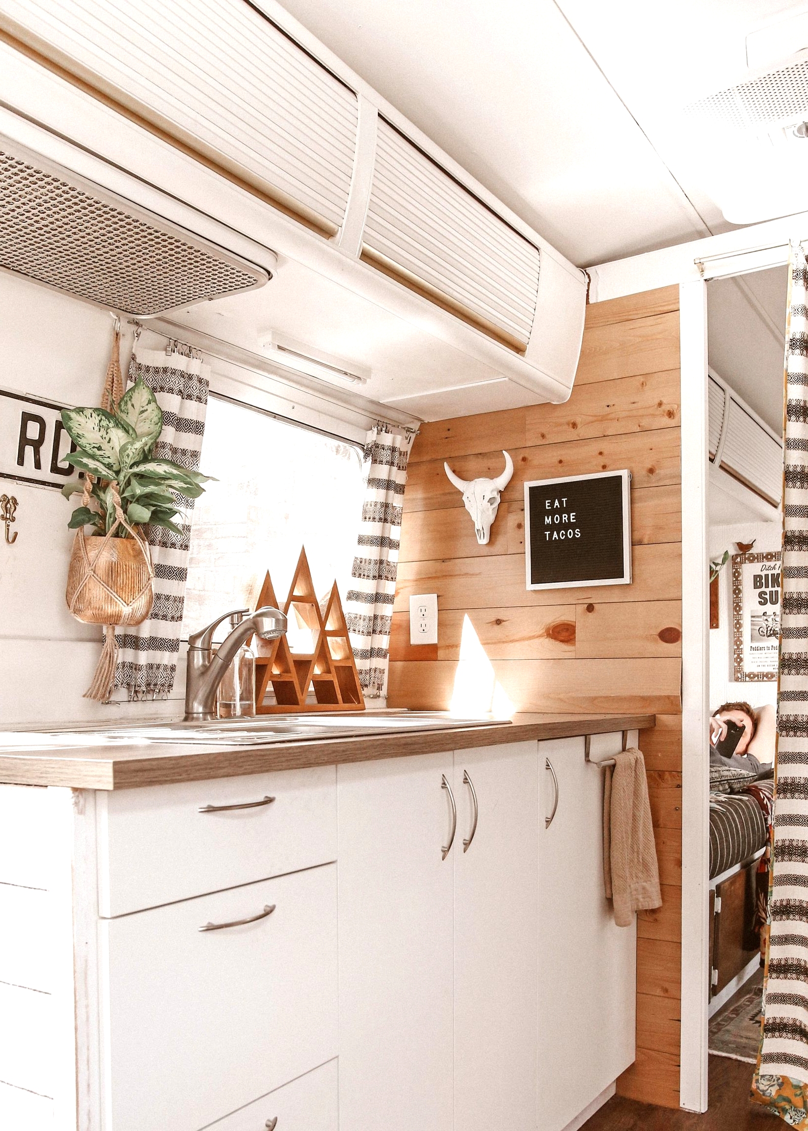 Probably the most lovely caravan decorations on Pinterest