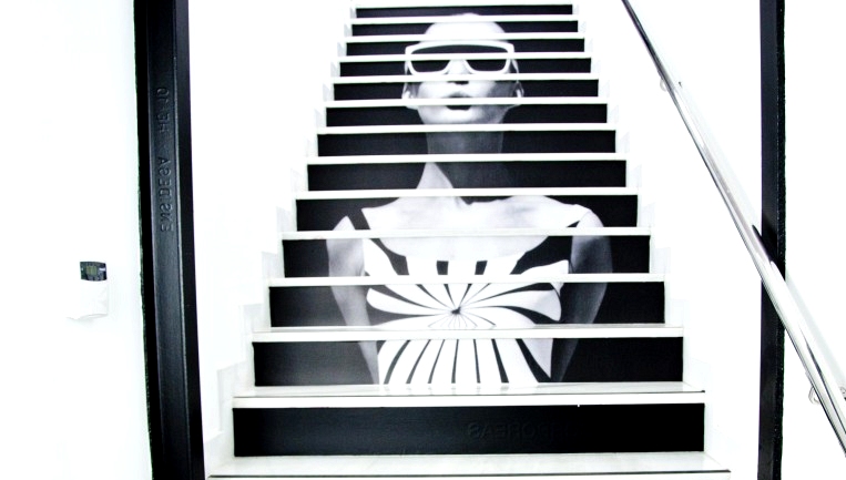 Vinyl-for-floor-anti-slip-stairs-of-hall-lokoloko