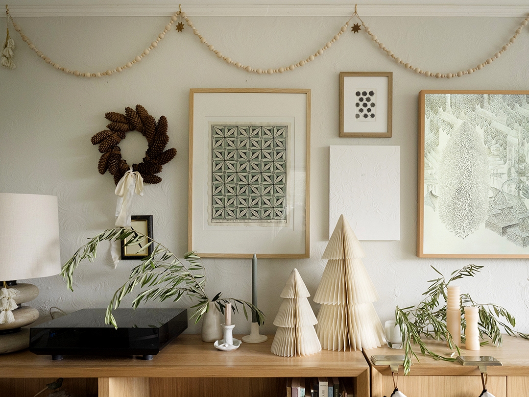 How We’re Adorning For The Holidays (and Past!) This Yr.