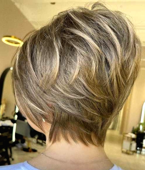 Short Layered Hairstyles - Layered Short Haircuts for Fine & Thick Hair
